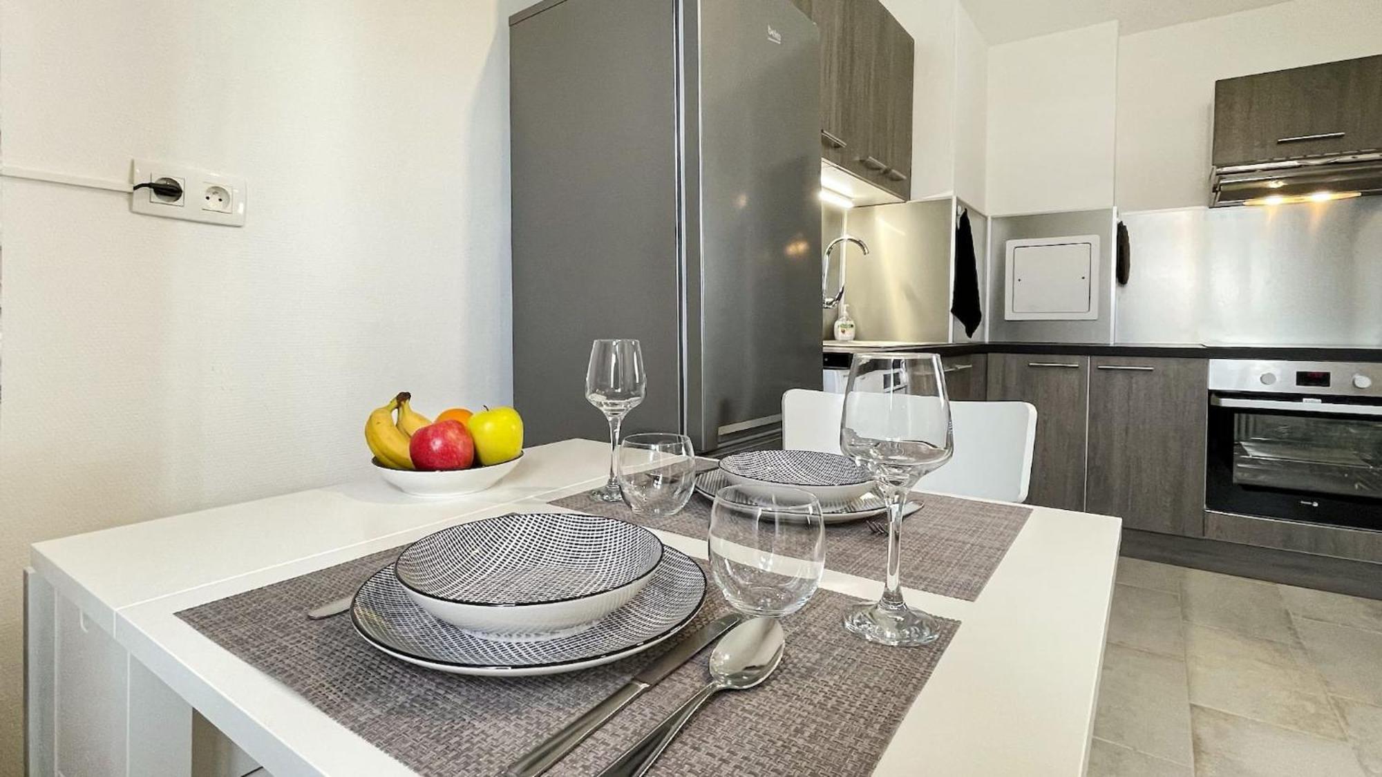 Ambilly Homey Keola - Parking Prive Gratuit - Aux Portes De Geneve - Au Pied Du Tram - Appartement Avec 1 Chambre Et Un Grand Salon Avec Un Canape-Lit מראה חיצוני תמונה